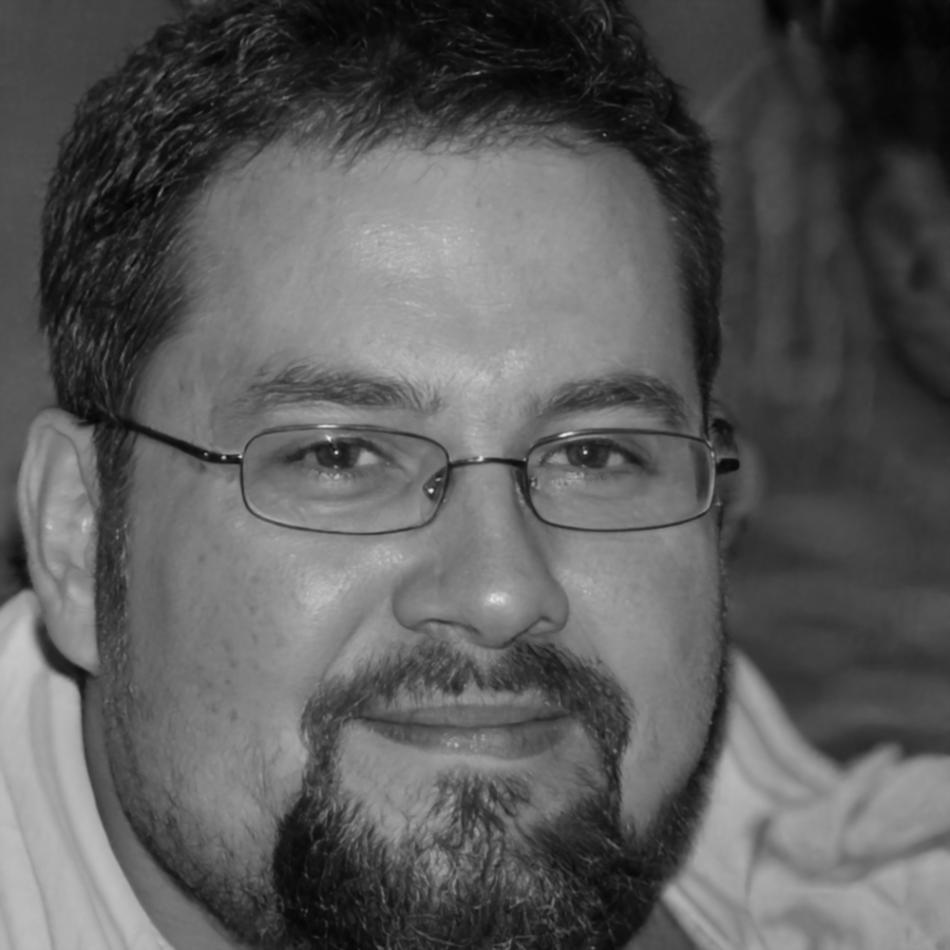 Carlos Mendez, instructor asociado